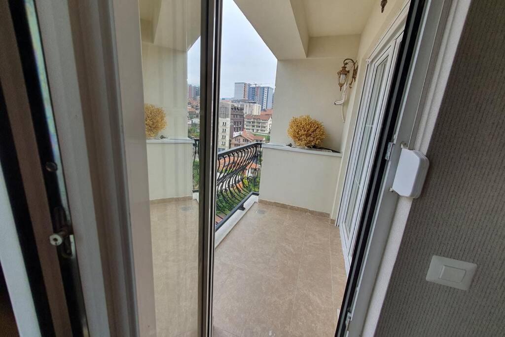 Luxury Green Apartment Pristina Exterior foto